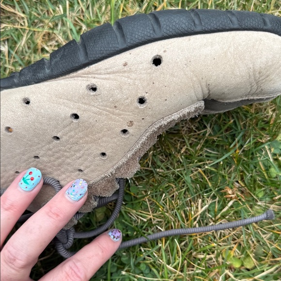 Timberland Tan and Gray Sneakers size 9/9.5 - Picture 7 of 9